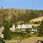 Skeleas Apartman
