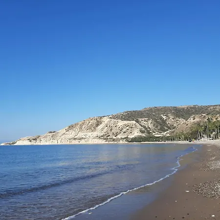 Skeleas * Pissouri