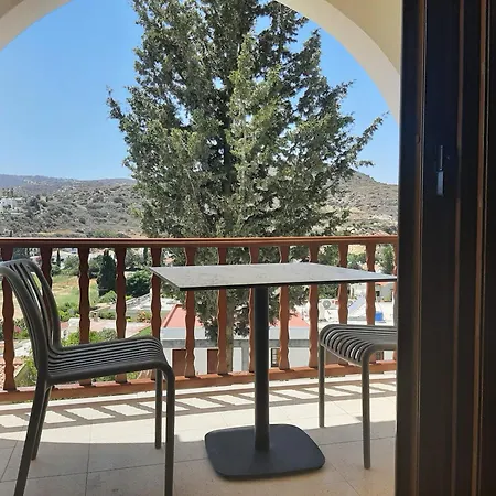 Skeleas Pissouri